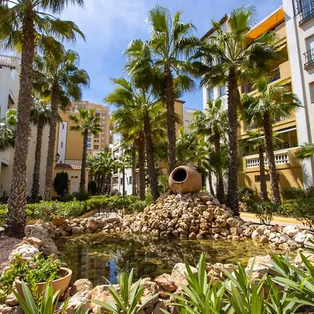 公寓 Buganvilla Apartment, 95m2, 3 Bedrooms, Terrace, 300m To Locos 托雷维耶哈